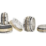 Ringe mit beweglichen Elementen